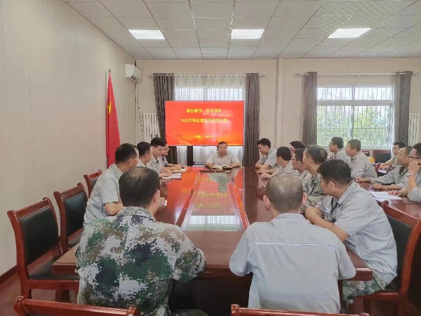 【理論宣講】鑫巖石料有限責(zé)任公司開(kāi)展“解放思想、奮發(fā)進(jìn)取，為公司高質(zhì)量發(fā)展貢獻(xiàn)力量”宣講活動(dòng)
