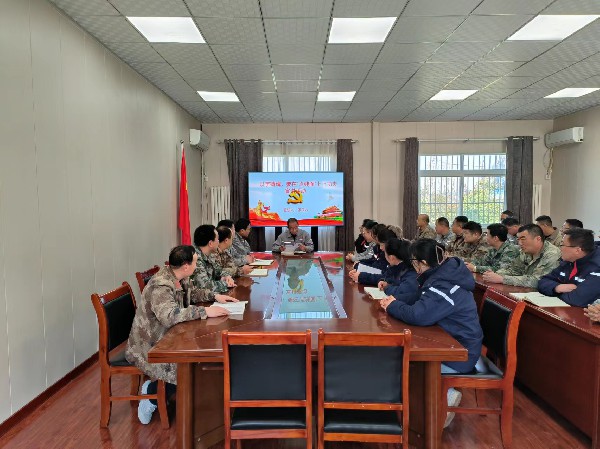 【理論宣講】鑫巖公司開展以學(xué)鑄魂，在‘點線面’上下功夫宣講活動